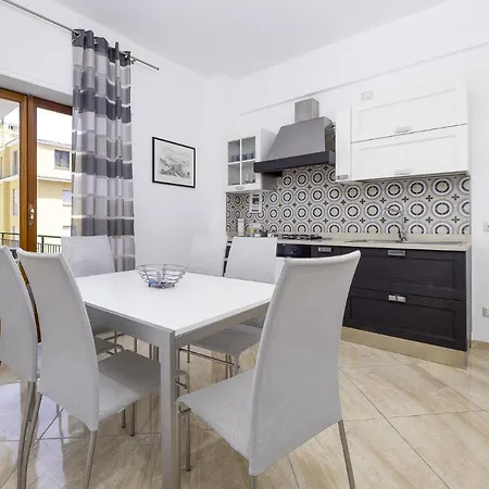 Apartamento Parsano - De Vivo Realty *