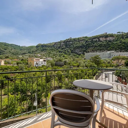 Parsano - De Vivo Realty * סורנטו