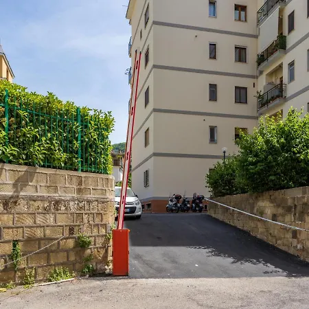 Parsano - De Vivo Realty סורנטו